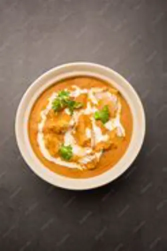 Chicken Makhanwala hallf